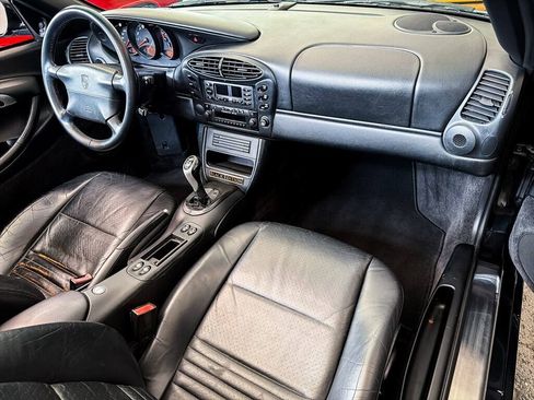 Used 2000 Porsche Boxster RWD image 22