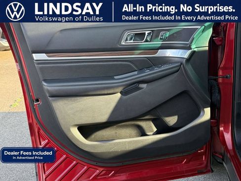 Used 2016 Ford Explorer Limited w/ Equipment Group 301A AWD/4WD image 9