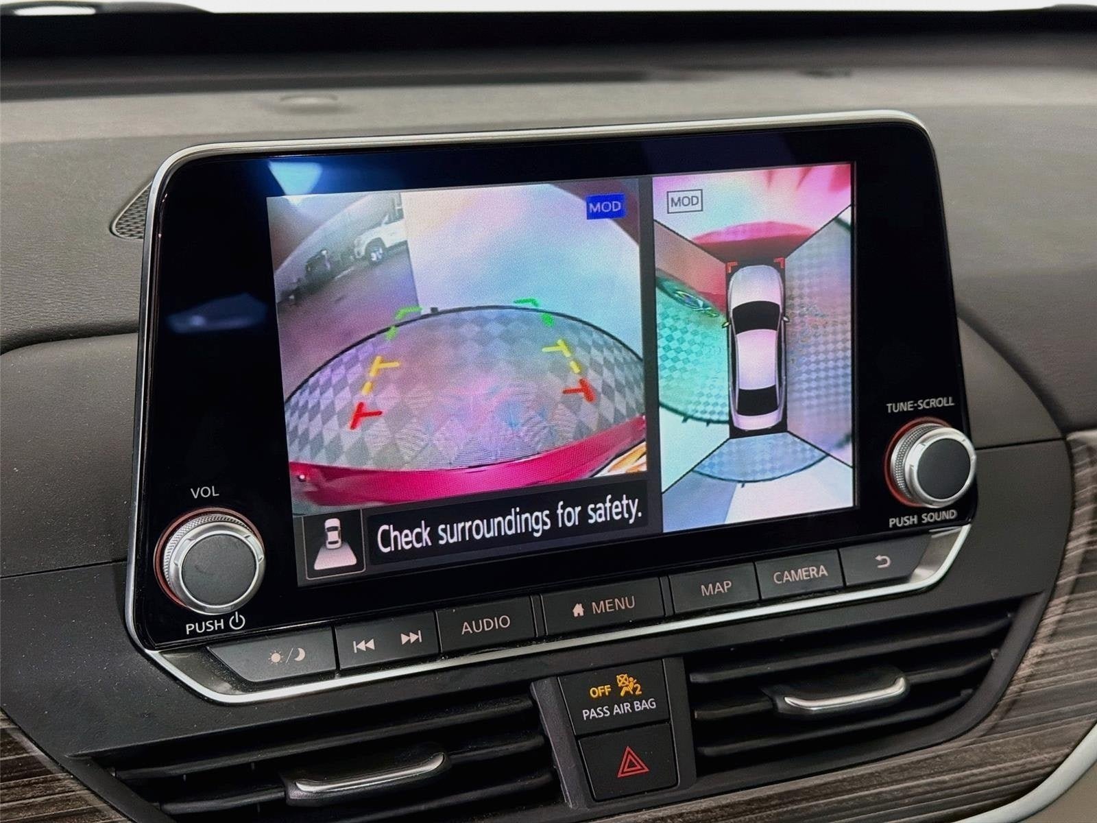 Certified 2019 Nissan Altima 2.5 Platinum FWD image 18
