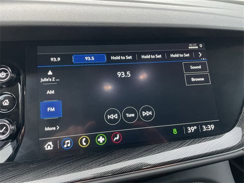 Used 2023 Buick Envision Preferred image 18