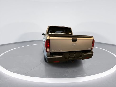 Used 2017 Honda Ridgeline RT image 5