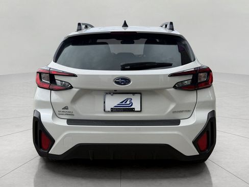 Used 2025 Subaru Crosstrek 2.5i Premium AWD/4WD image 11