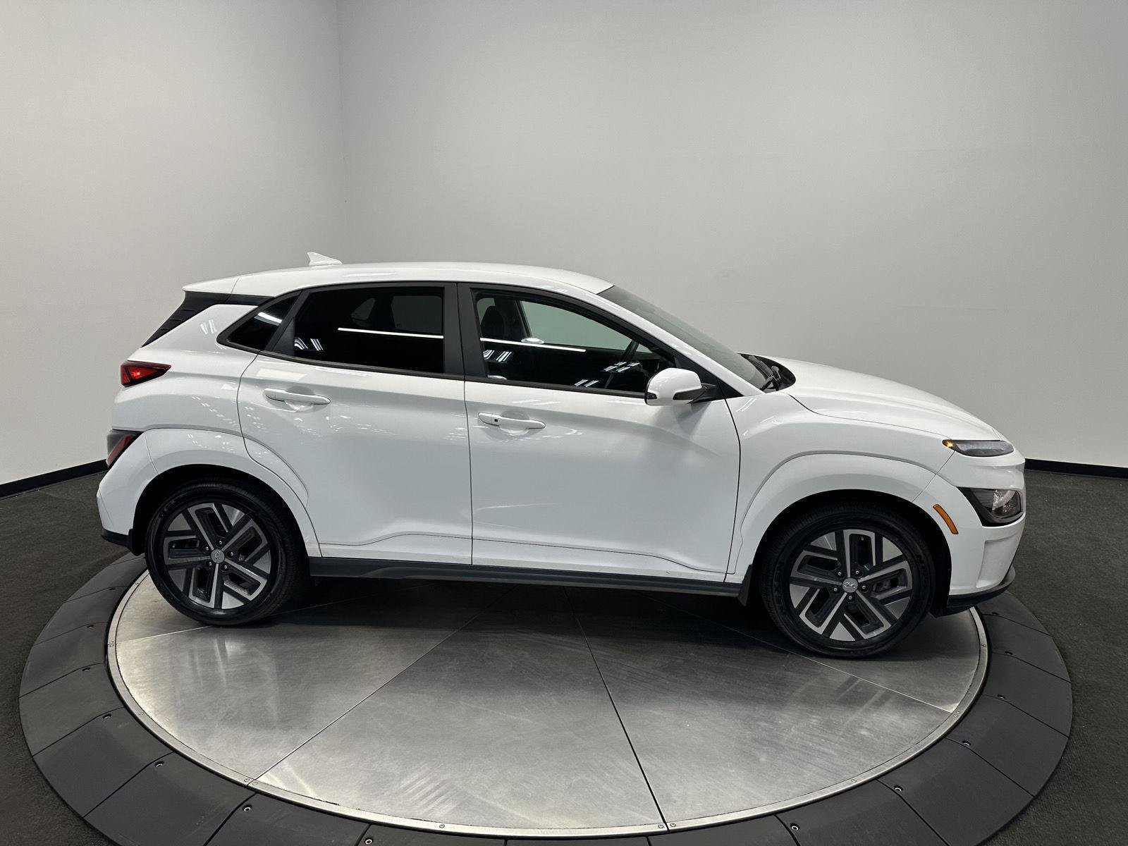 Certified 2023 Hyundai Kona SE FWD image 8