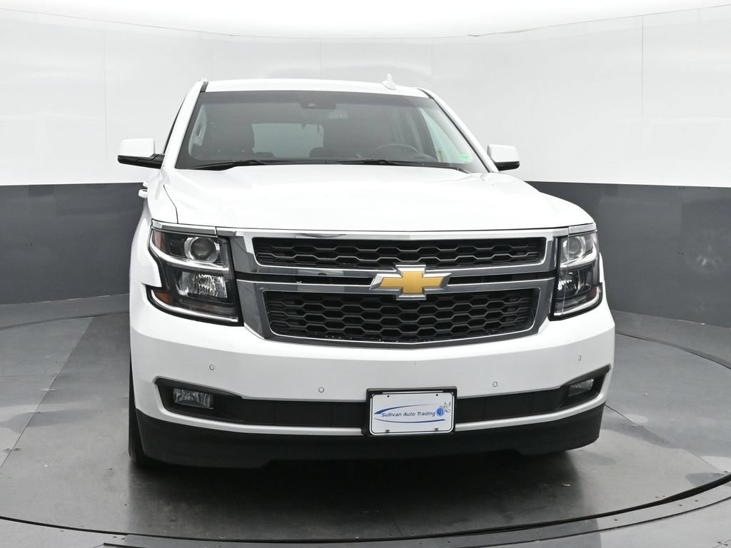 Used 2019 Chevrolet Tahoe LT w/ Luxury Package AWD/4WD image 2