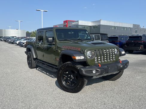 Used 2022 Jeep Gladiator Mojave w/ Cold Weather Group AWD/4WD image 17