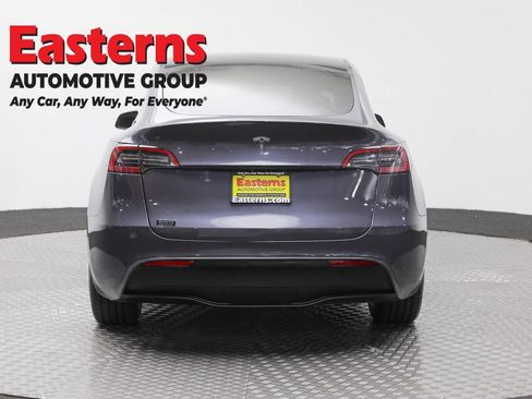 Used 2023 Tesla Model Y Long Range AWD/4WD image 6