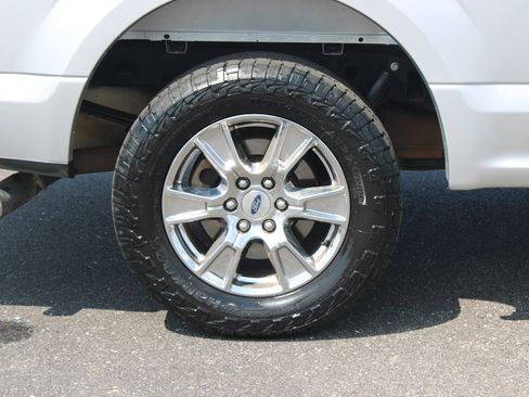 Used 2017 Ford F150 XLT w/ Equipment Group 302A Luxury RWD image 12