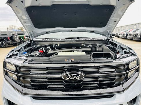 New 2025 Ford Expedition Platinum w/ Stealth Performance Package image 55