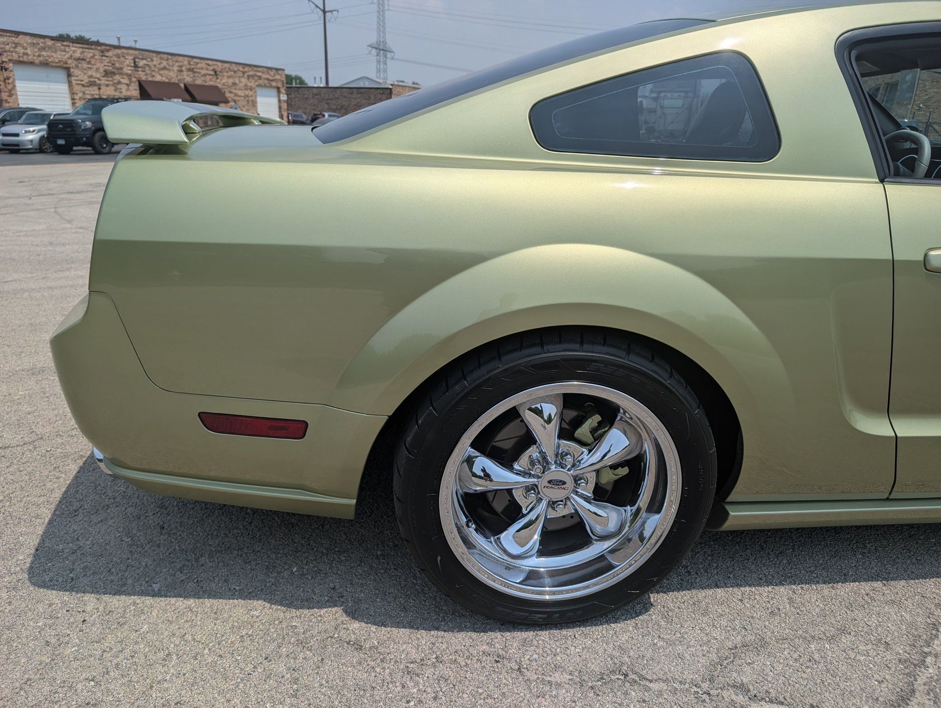 Used 2005 Ford Mustang GT Premium RWD image 31