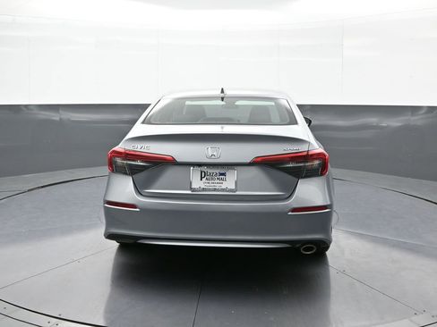 Used 2024 Honda Civic Sport image 7