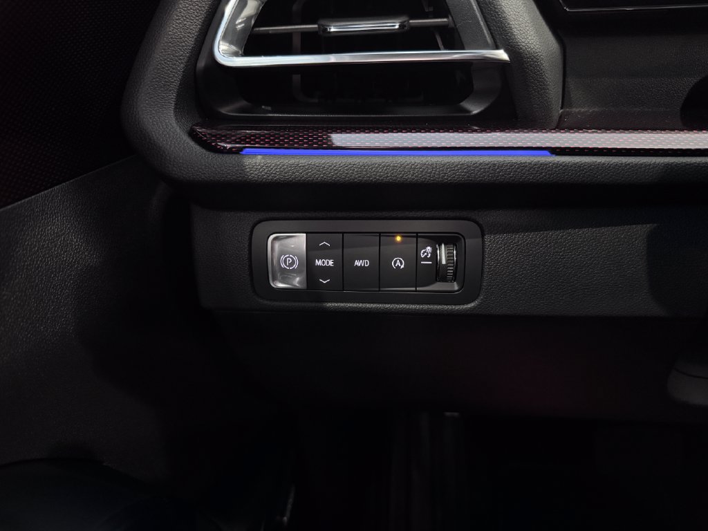 Certified 2025 Chevrolet Traverse RS AWD/4WD image 28