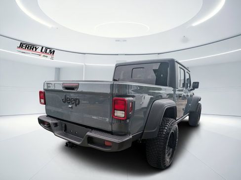 New 2025 Jeep Gladiator Sport image 2