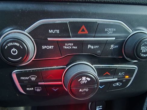 Used 2018 Dodge Charger R/T Scat Pack image 20