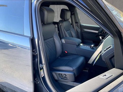 New 2026 Land Rover Discovery Dynamic SE AWD/4WD image 11