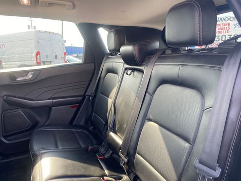 Used 2021 Ford Escape SEL image 15