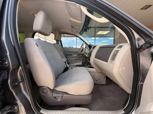 Used 2012 Ford Escape XLT FWD image 17