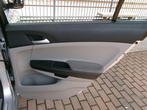 Used 2012 Honda Accord LX image 26