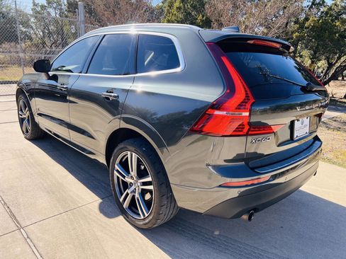 Used 2020 Volvo XC60 T5 Momentum w/ Protection Package Premier image 8