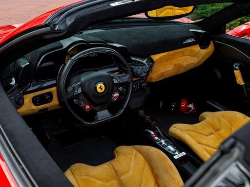 Used 2015 Ferrari 458 Speciale A image 35