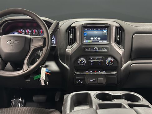 Used 2022 Chevrolet Silverado 1500 Custom Trail Boss w/ LPO, Dark Essentials Package AWD/4WD image 11