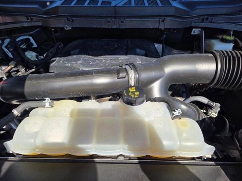 Used 2022 Ford F150 Lariat image 21