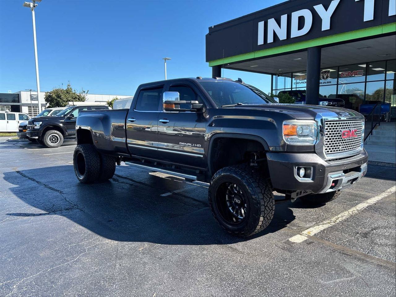 Used 2016 GMC Sierra 3500 Denali w/ Driver Alert Package AWD/4WD image 2