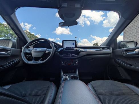 Used 2025 Ford Escape ST-Line AWD/4WD image 25