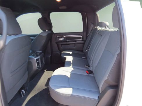 Used 2024 RAM 3500 Big Horn AWD/4WD image 21
