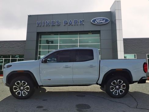 Used 2024 GMC Canyon AT4 w/ Canyon Safety Plus Package image 4