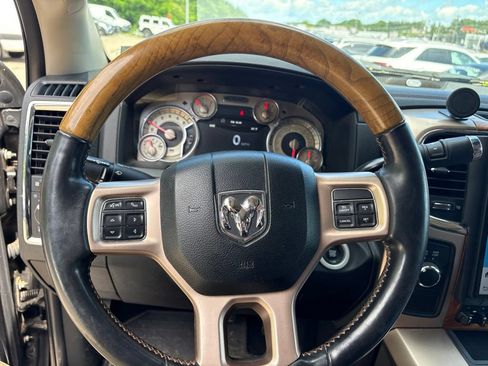 Used 2018 RAM 3500 Laramie Longhorn w/ Snow Chief Group AWD/4WD image 15