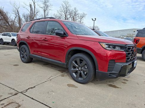 New 2026 Honda Pilot Sport image 2