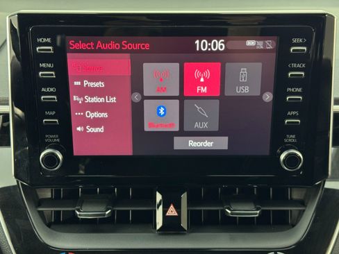 Used 2020 Toyota Corolla SE image 20