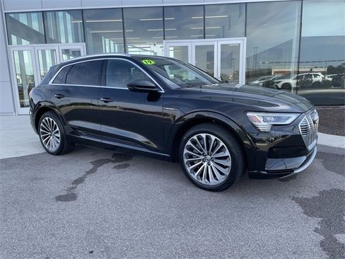 Used 2019 Audi e-tron Prestige image 6