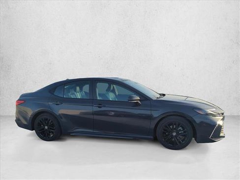 Certified 2025 Toyota Camry SE w/ Convenience Package FWD image 4