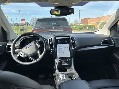 Used 2022 Ford Edge SEL w/ Convenience Package image 5