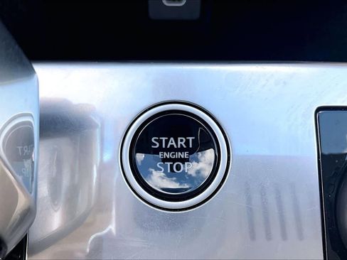 Used 2023 Land Rover Range Rover SE image 35