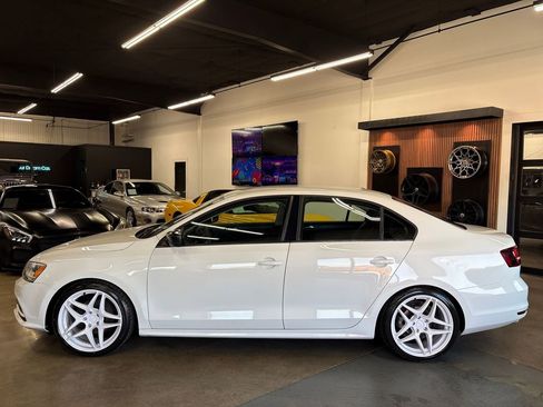 Used 2016 Volkswagen Jetta S FWD image 5