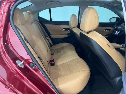 Used 2022 Nissan Sentra SV w/ SV Premium Package FWD image 23