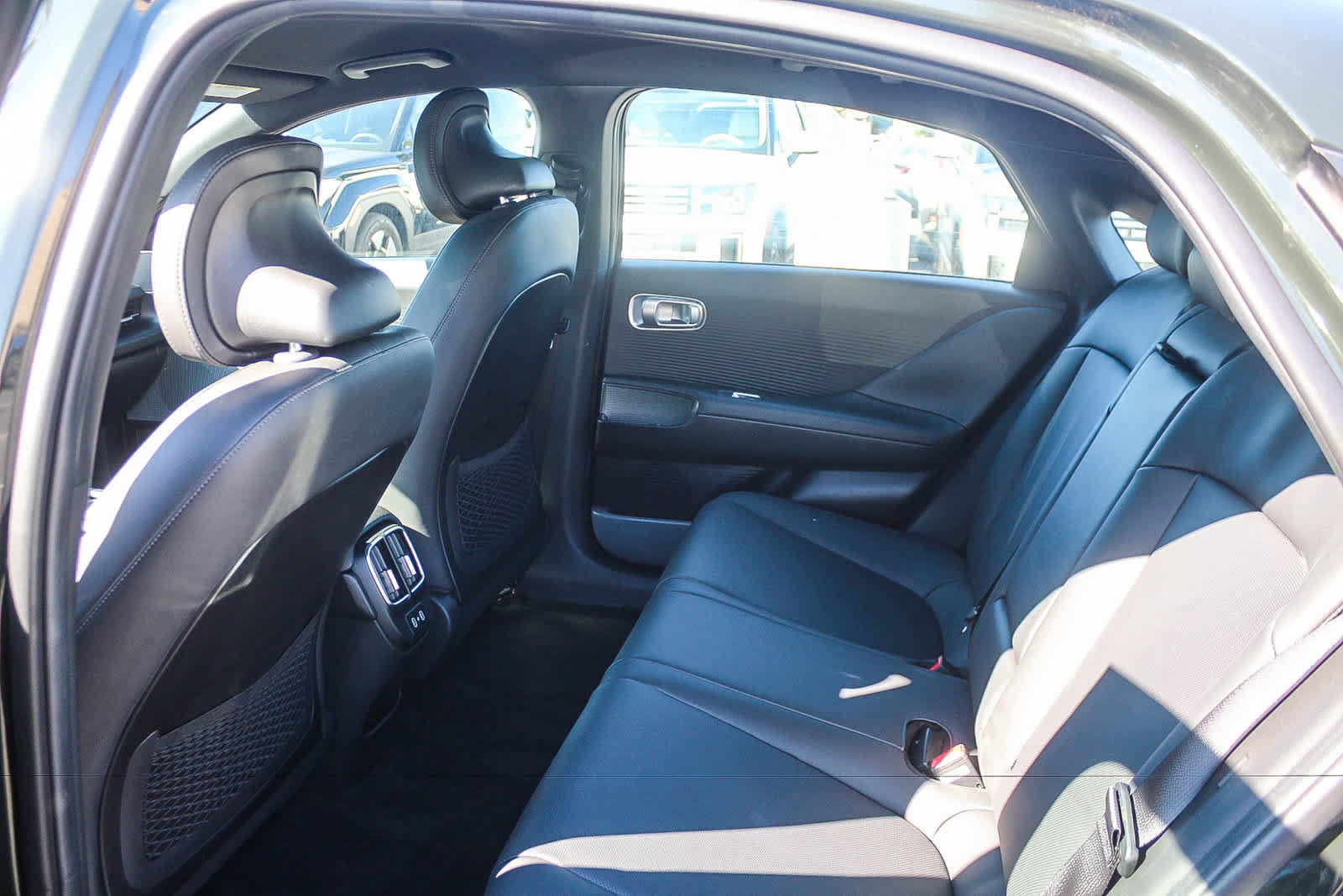 Used 2023 Hyundai Ioniq 6 SEL w/ Cargo Package AWD/4WD image 23