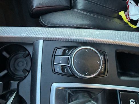 Used 2017 BMW X5 xDrive35i w/ M Sport Package image 21