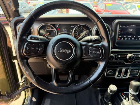 Used 2021 Jeep Wrangler Sport AWD/4WD image 13