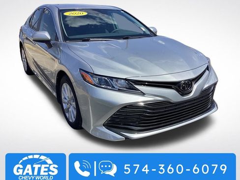 Used 2020 Toyota Camry LE image 1
