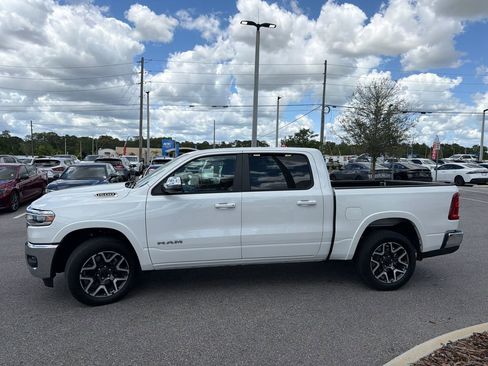 Used 2026 RAM 1500 Laramie AWD/4WD image 4