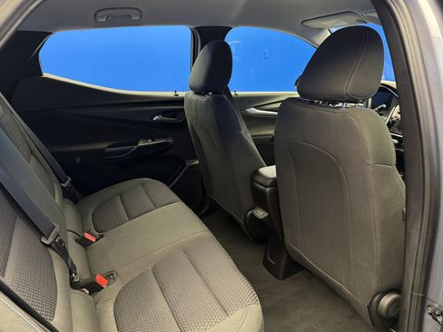 Used 2023 Chevrolet Bolt EUV LT w/ Driver Confidence Package image 24