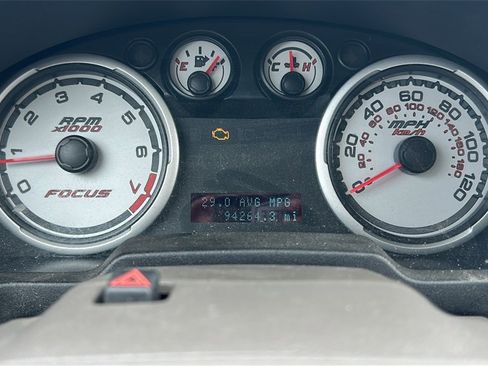 Used 2010 Ford Focus SE image 21