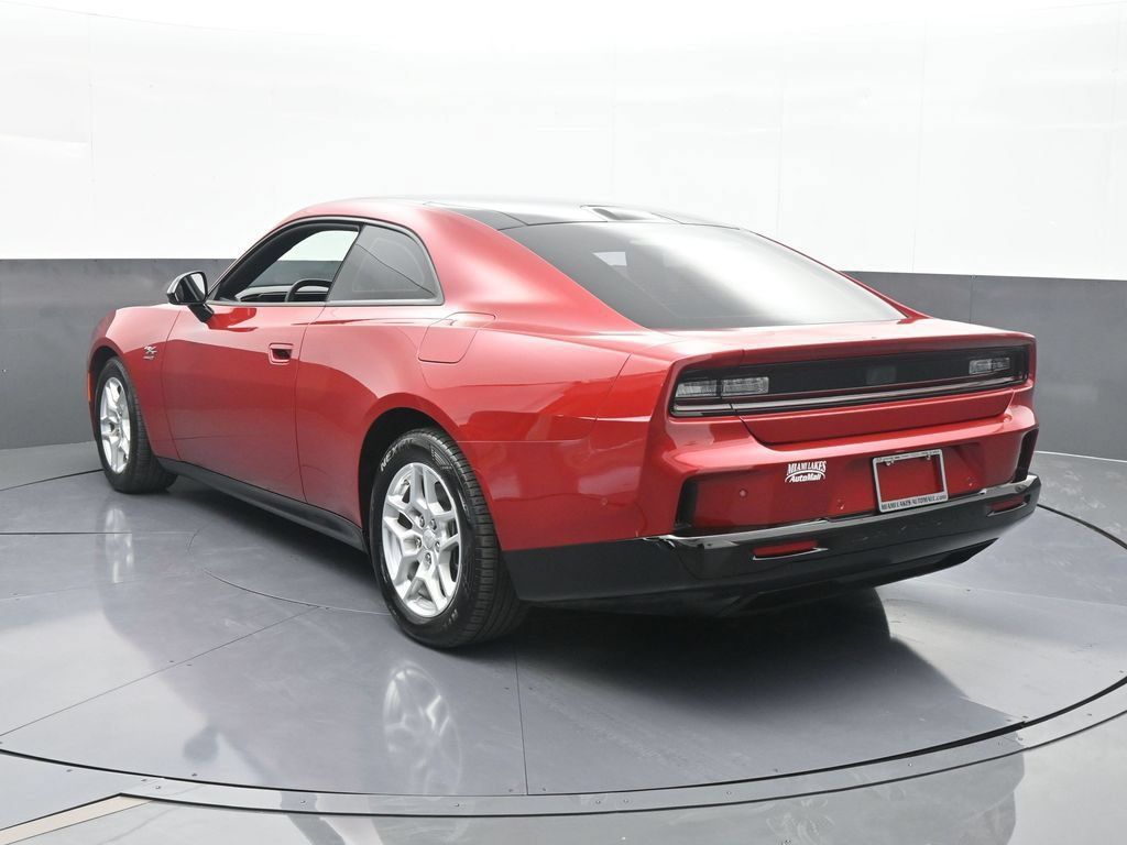 Used 2025 Dodge Charger Daytona R/T w/ Sun & Sound Package AWD/4WD image 4