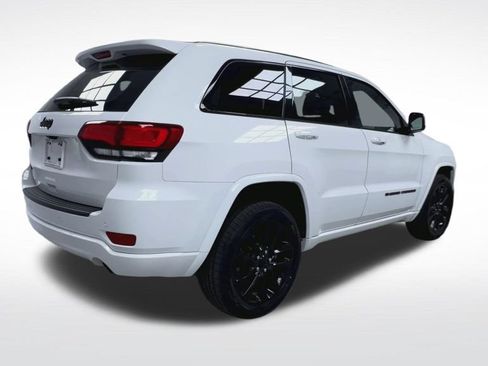 Used 2022 Jeep Grand Cherokee Laredo X AWD/4WD image 25