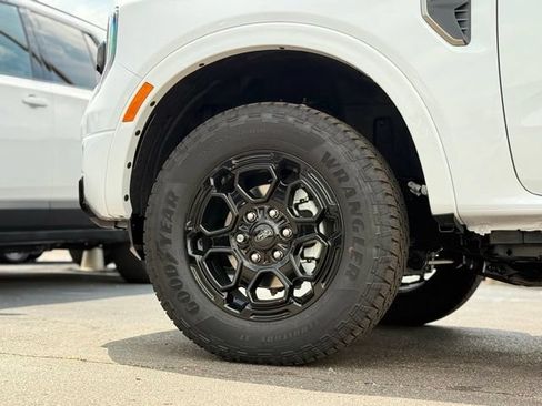 New 2026 Ford Ranger Lariat w/ Black Appearance Package AWD/4WD image 47
