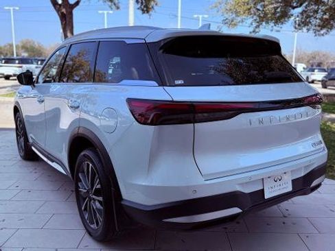 Certified 2026 INFINITI QX60 Luxe w/ Family Package AWD/4WD image 8