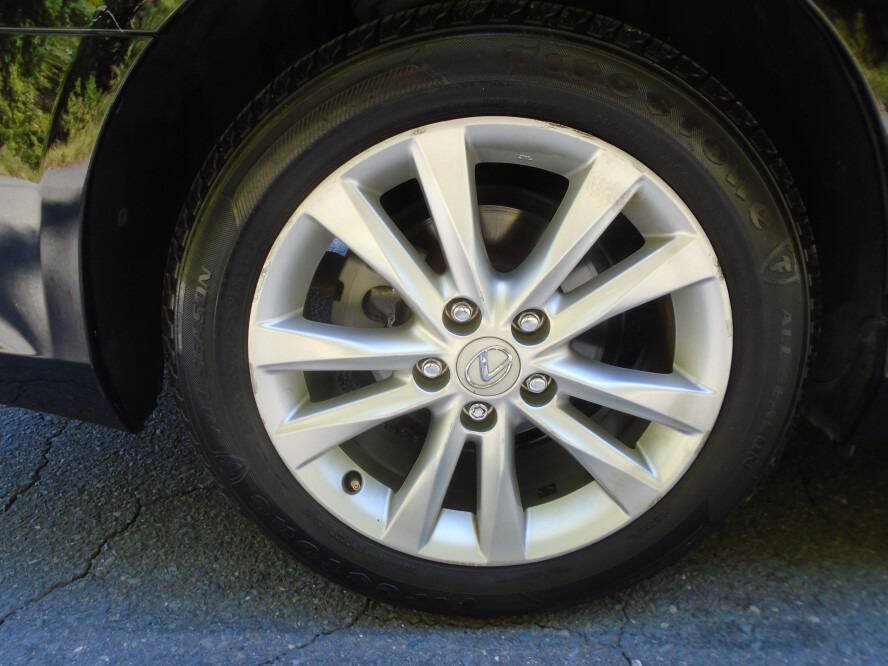 Used 2010 Lexus ES 350 w/ Preferred Accessory Package FWD image 29
